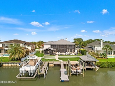 Experience luxury coastal living at its finest on Yacht Club - photo 4