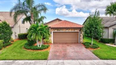 (private lake, pond, creek) Home For Sale in Port Saint Lucie Florida