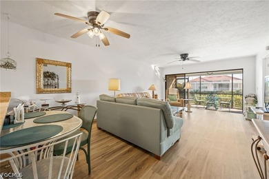 Welcome to this extremely well maintained, waterfront community - photo 8