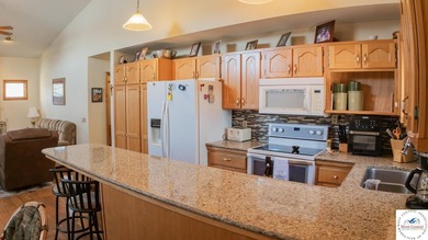 Stunning turnkey waterfront retreat on Lake of the Ozarks! This - photo 17