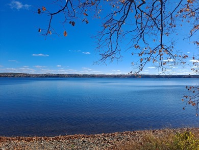 Quaint camp on Unity Pond (Lake Winnecook)! This 3 bed, 1 bath - photo 24
