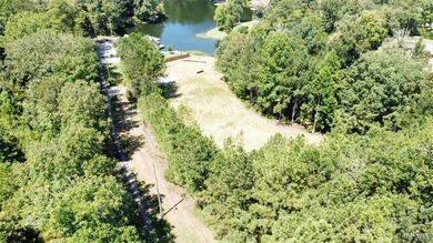 Ready for LAKEFRONT LIVING? Then wait no more! This Stunning 3.4 - photo 12