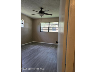 Available for both rent and sale! Super cute and spacious - photo 24