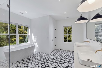 Introducing 13 Sunswyck Rd, a distinguished custom residence set - photo 26