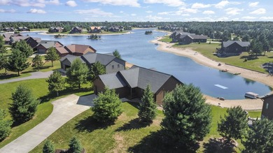 Move-in ready and fully furnished lake home on scenic Castaway - photo 2