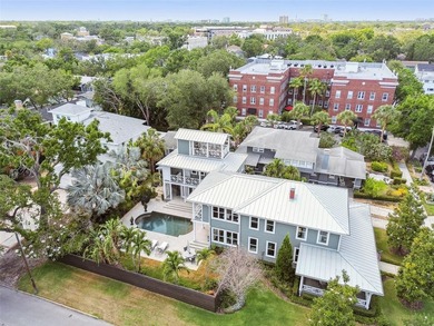 This beautifully restored Hyde Park home blends vintage charm - photo 2