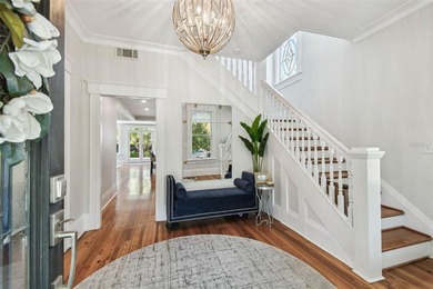 This beautifully restored Hyde Park home blends vintage charm - photo 8