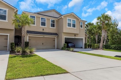 Welcome to this beautifully maintained 3-bedroom, 2.5-bath - photo 3