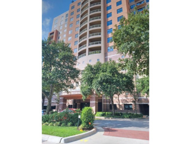 Lake Carolyn Condo For Sale in Irving Texas