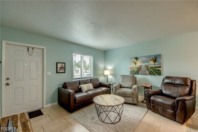 A spacious and sleek 2 bedroom/2 bath furnished first floor - photo 5