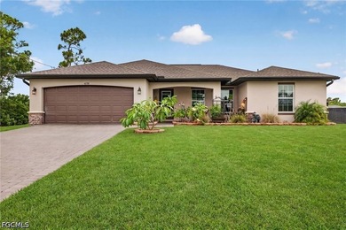 ***Wow! ***PRICED BELOW APPRAISED VALUE***Welcome to the essence - photo 1