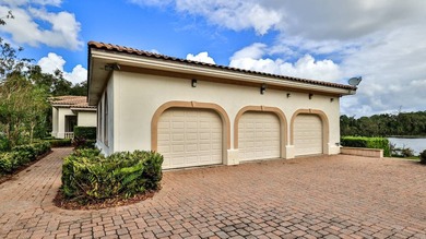 Exceptional 9-acre, 9 car garage lakefront estate with guest - photo 23