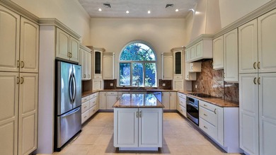 Exceptional 9-acre, 9 car garage lakefront estate with guest - photo 31