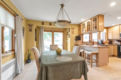 Welcome to this true 4-level split offering versatile living - photo 6