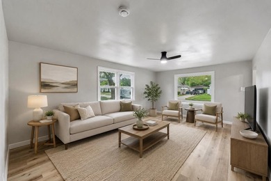 Welcome home to this beautifully remodeled 3 bed, 1 bath home in - photo 3