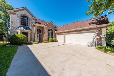 (private lake, pond, creek) Home For Sale in Rowlett Texas