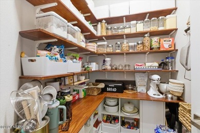 Beautifully maintained home in North Creek with a low HOA of - photo 11