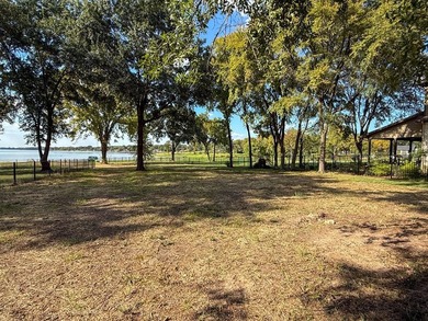 Open water lot on almost half acre in newer gated community on - photo 21