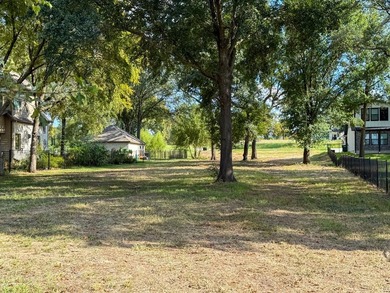 Open water lot on almost half acre in newer gated community on - photo 25