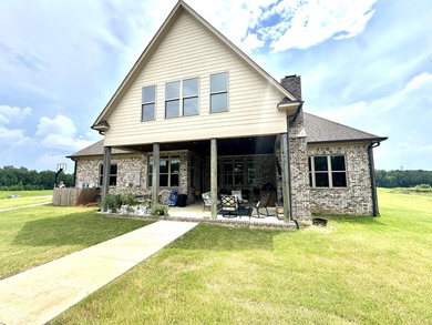 A rare find!! This 5br/4.5ba home spans over 4800sqft, nestled - photo 45