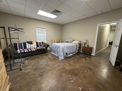 A rare find!! This 5br/4.5ba home spans over 4800sqft, nestled - photo 54