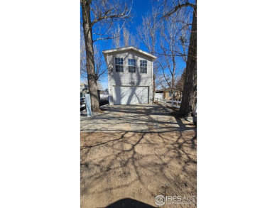 Lake Home For Sale in Weldona, Colorado