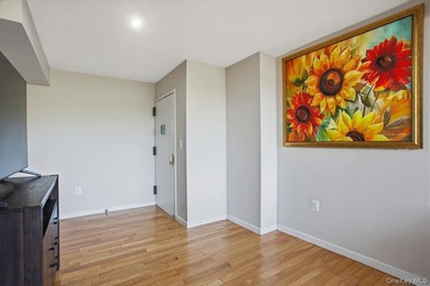 Welcome to this spacious and beautifully updated 3bd/2bth - photo 11