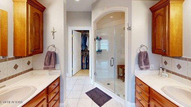 Stunning & Awe-Inspiring Lakefront Living in Rarity Bay where - photo 14