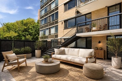 Welcome to this spacious and beautifully updated 3bd/2bth - photo 19