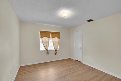 MOVE IN CONDITION! All appliances including full size - photo 22