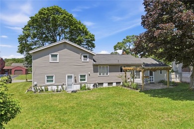 Stunning Split-Level West Irondequoit home on a quiet - photo 24