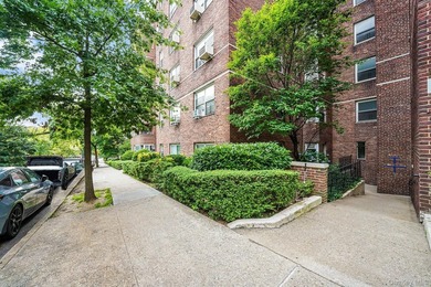 Welcome to this stunning 1-bedroom, 1-bath apartment located in - photo 30