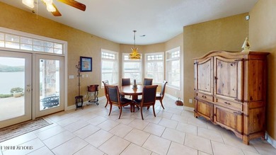 Stunning & Awe-Inspiring Lakefront Living in Rarity Bay where - photo 38