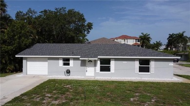 Investor Special in Bonita Springs - Prime Opportunity with - photo 1