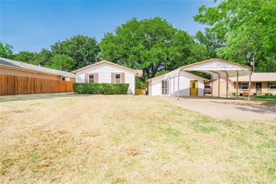 Lake Home For Sale in West Tawakoni, Texas