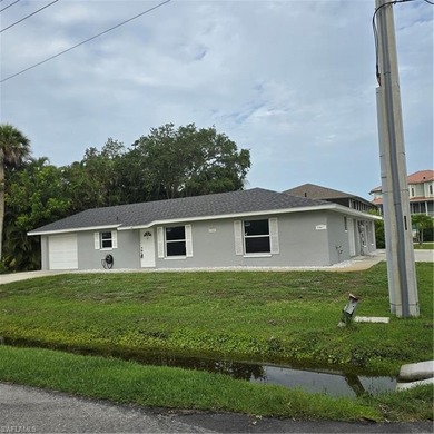 Investor Special in Bonita Springs - Prime Opportunity with - photo 3