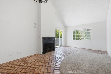 This top floor Long Beach condo features 1 bedroom, 1 bathroom - photo 2