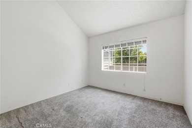 This top floor Long Beach condo features 1 bedroom, 1 bathroom - photo 9