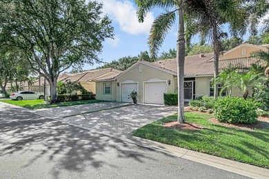 Warm and inviting villa in desirable Bridgeport Cove in the 55+ - photo 3