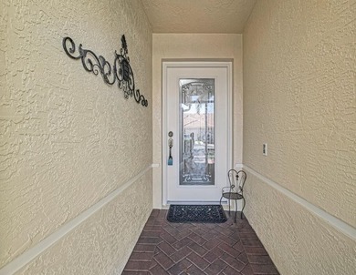 Warm and inviting villa in desirable Bridgeport Cove in the 55+ - photo 6