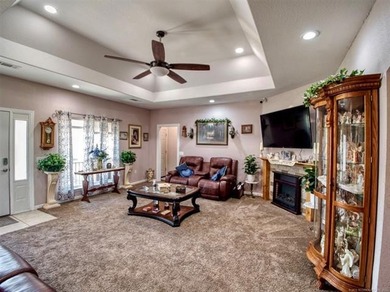Seller is Motivated Welcome to this beautiful, single-family - photo 6