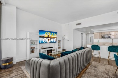 PENTHOUSE UNIT -  & SHORT TERM RENTAL FRIENDLY! Situated in the - photo 7