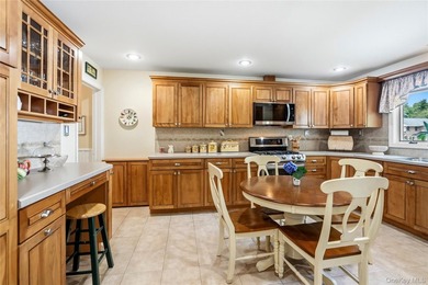 Welcome home to Birdwatch, a beautifully updated four-bedroom - photo 9