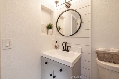 745 Barret - photo 17