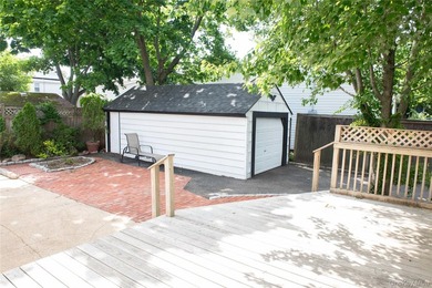Move-in ready! Located in the highly desirable Terrace section - photo 20