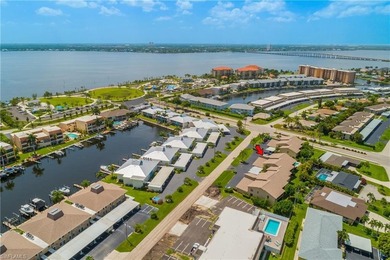 Enjoy easy, one-level Florida living in this beautiful 2-bedroom - photo 2