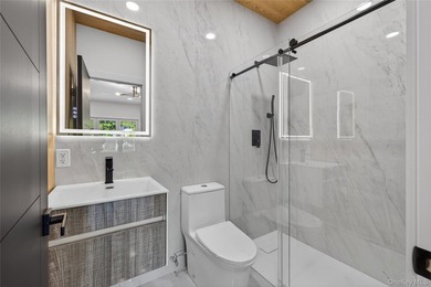 Welcome to this truly one-of-a-kind brand-new modern farmhouse - photo 27