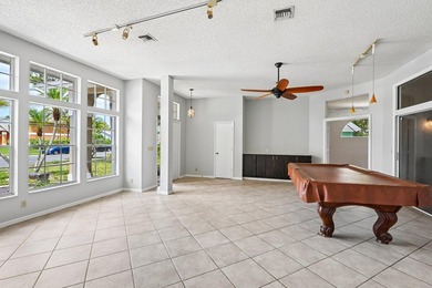 Tucked away in a private setting, this charming 3-bedroom - photo 6