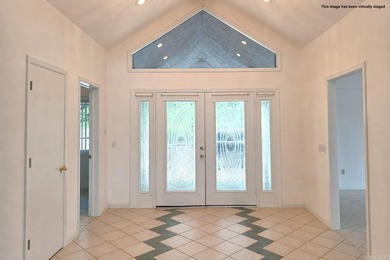 Lakefront Estate with Private Boat House, Elevator & - photo 4