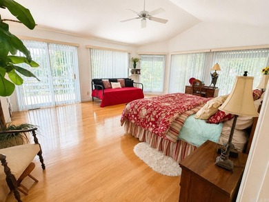 Lakefront Estate with Private Boat House, Elevator & - photo 8